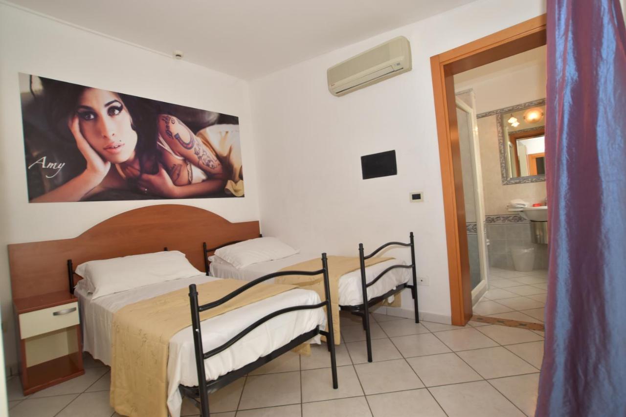 Hotel Villa Del Parco Rimini Zewnętrze zdjęcie