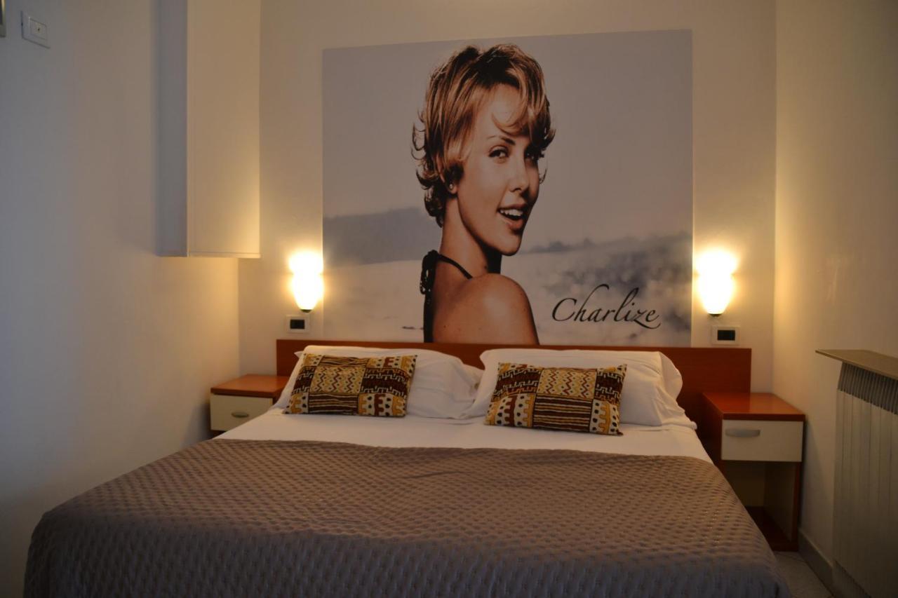 Hotel Villa Del Parco Rimini Zewnętrze zdjęcie
