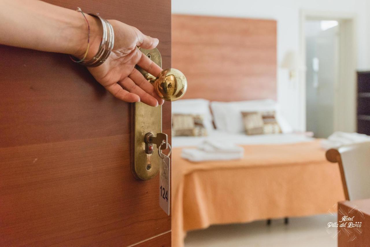 Hotel Villa Del Parco Rimini Zewnętrze zdjęcie