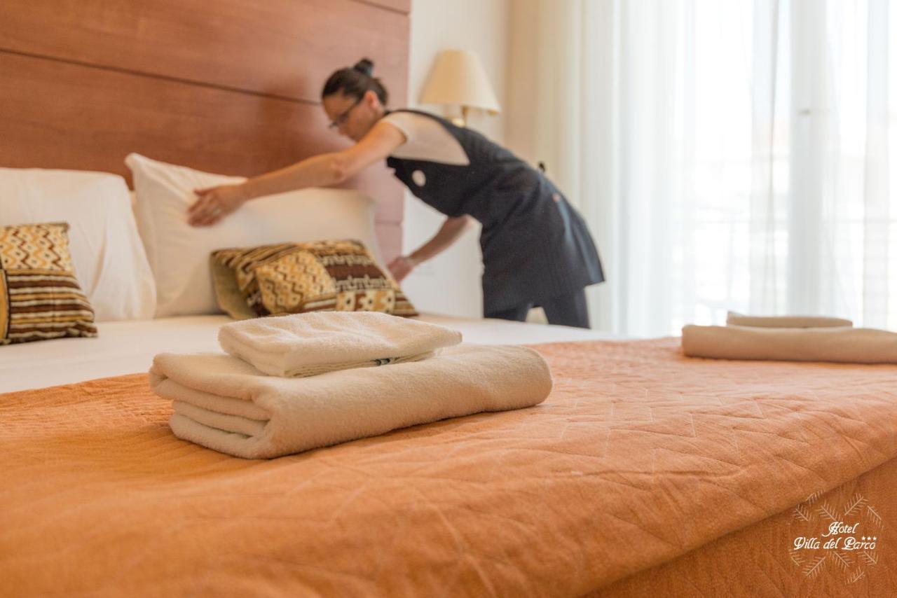 Hotel Villa Del Parco Rimini Zewnętrze zdjęcie